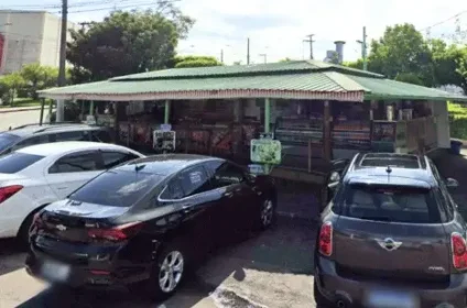 lanchonete e frutaria aberta agora proximo ao parque continental